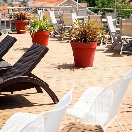 Hotel Western Le Port 3*