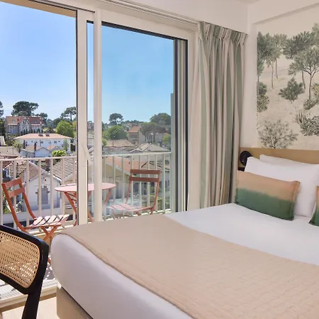 Western Le Port Hotel 3*