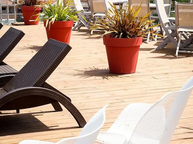 Hotel Western Le Port 3*