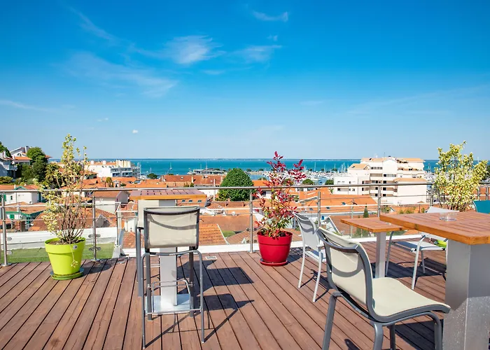 Western Le Port Otel