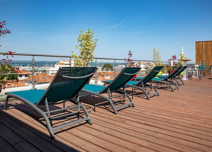 Hotel Western Le Port 3*