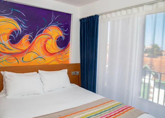 Western Le Port Otel